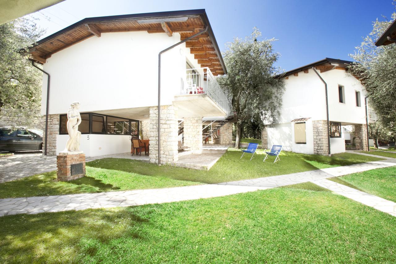 Villaggio Albergo Casa E Lago Brenzone sul Garda Exteriör bild