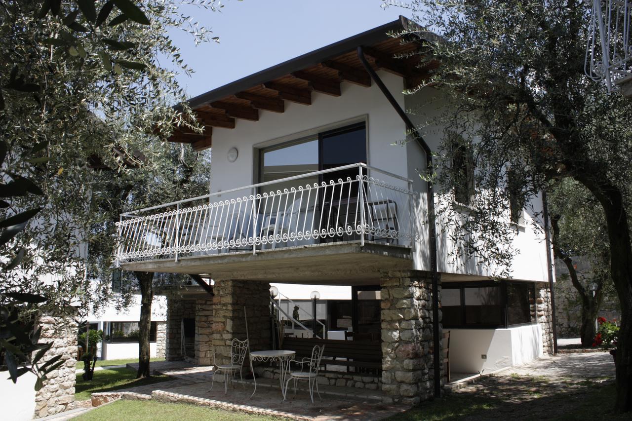 Villaggio Albergo Casa E Lago Brenzone sul Garda Exteriör bild